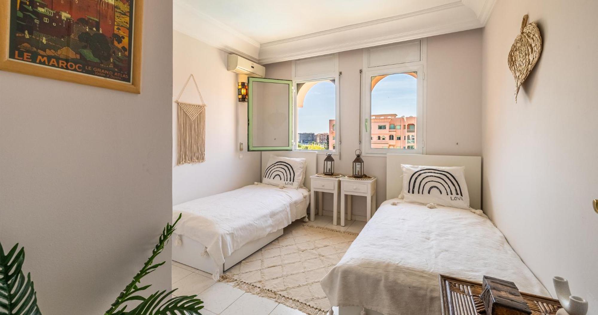 Appartamento Charming 2-Bed Oasis Pool View Marrakesh Esterno foto