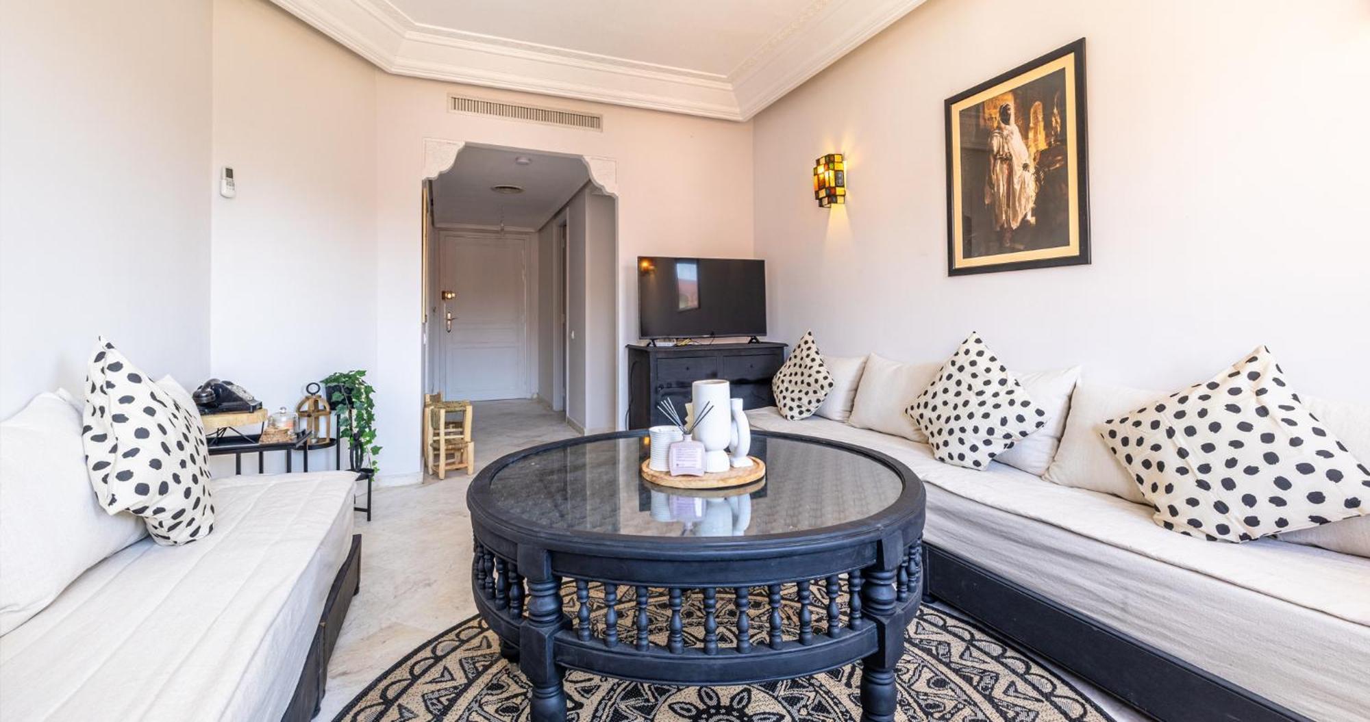 Appartamento Charming 2-Bed Oasis Pool View Marrakesh Esterno foto