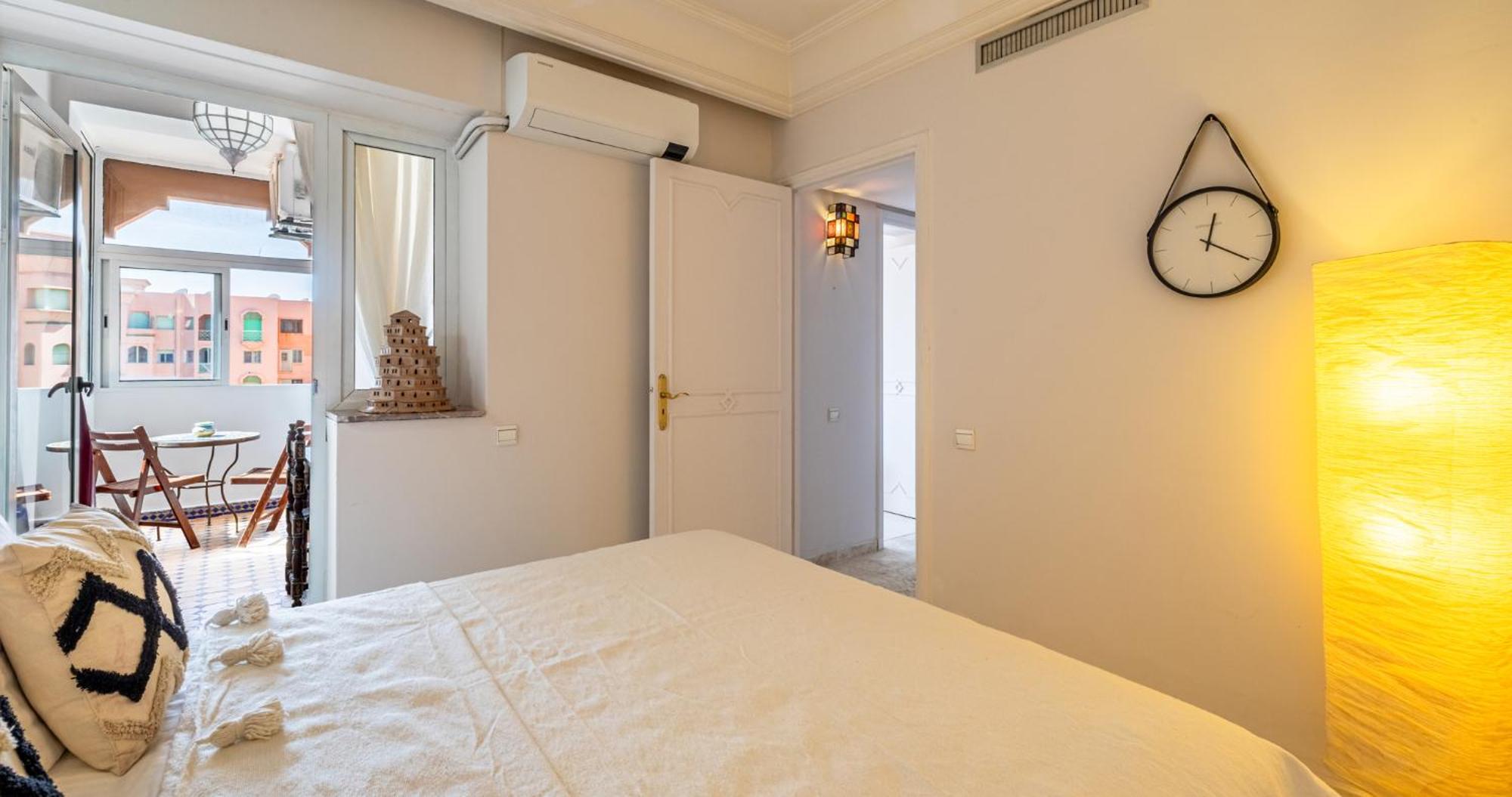 Appartamento Charming 2-Bed Oasis Pool View Marrakesh Esterno foto
